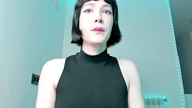 dollmore online show from January 25, 1:46 pm