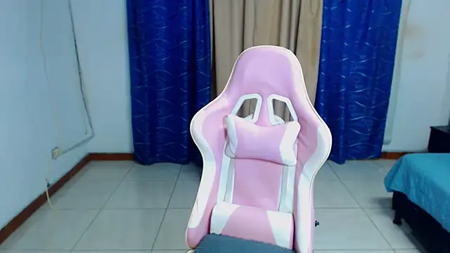 kiwii nasty online show from July 25, 11:35 pm