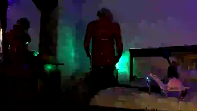 Snapshot of CharlotteVixxens chatting on September 30, 10:43 pm CharlotteVixxens online show from September 30, 10:43 pm