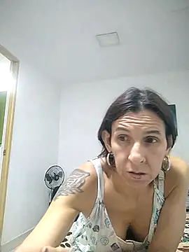 Cameron puppy online show from June 8, 1:28 am