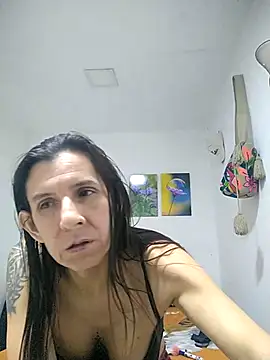 Cameron puppy online show from August 1, 4:35 am
