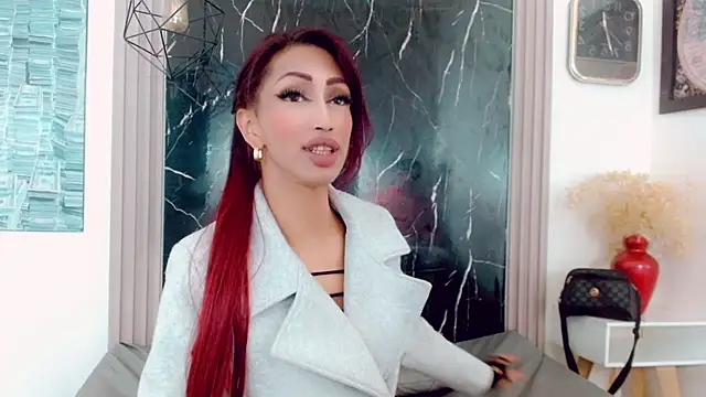 hilary rodriguez online show from June 13, 7:14 pm