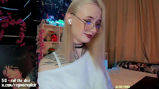 snake  bites online show from June 28, 7:07 pm