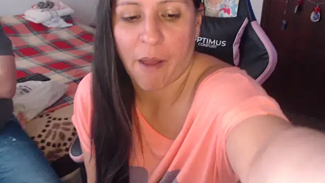 LucifernandaSw online show from April 5, 7:45 pm