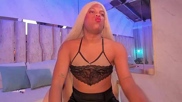 ari monet online show from March 8, 11:35 am