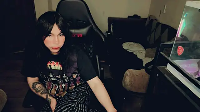evelyntvsexy online show from July 11, 6:51 am