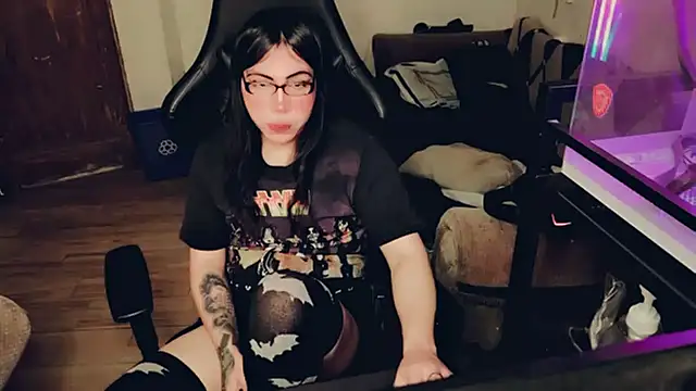 evelyntvsexy online show from July 30, 6:07 pm