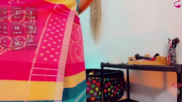 Amanda Cax online show from July 7, 7:07 pm