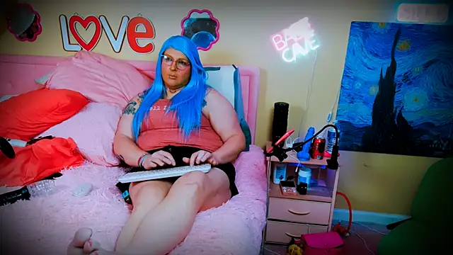 Blakelytgirl online show from July 20, 7:05 pm