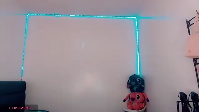  Riannagarcia  online show from October 28, 3:15 am