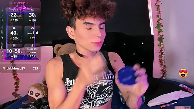 rosedewitt online show from March 15, 12:00 pm