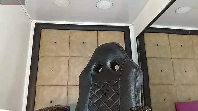 PriscilaRainbow online show from November 12, 4:25 am