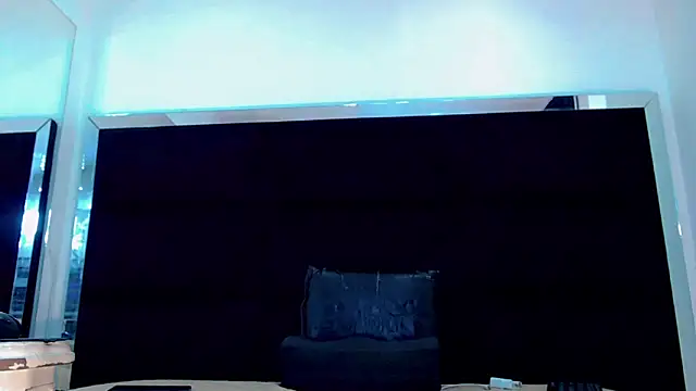 PriscilaRainbow online show from April 26, 7:01 pm