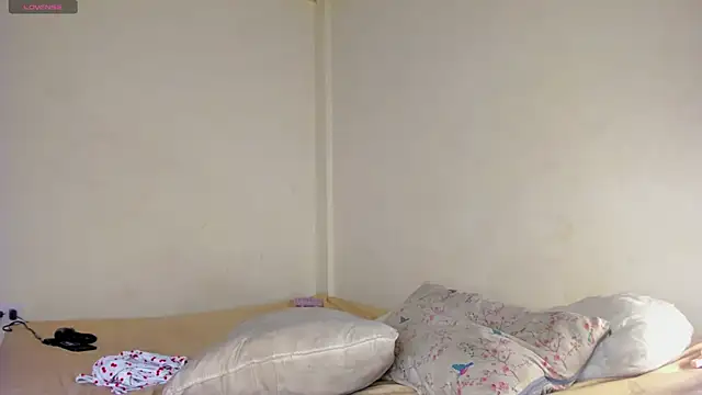 Gaby  bigass online show from July 3, 6:30 am