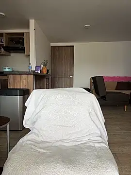 Georgiafox online show from March 21, 4:23 pm