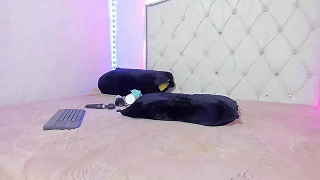 Anny jhonsonx online show from April 16, 1:39 am