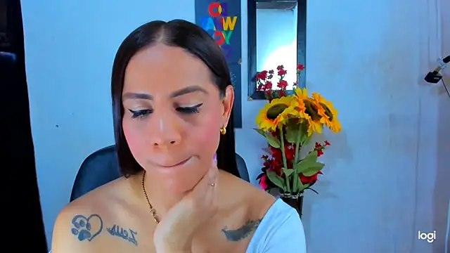 juanblakbigcock online show from June 11, 3:32 pm