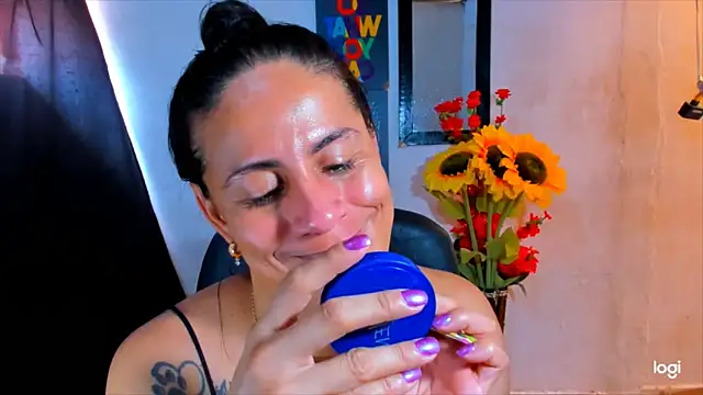 juanblakbigcock online show from June 16, 4:41 pm