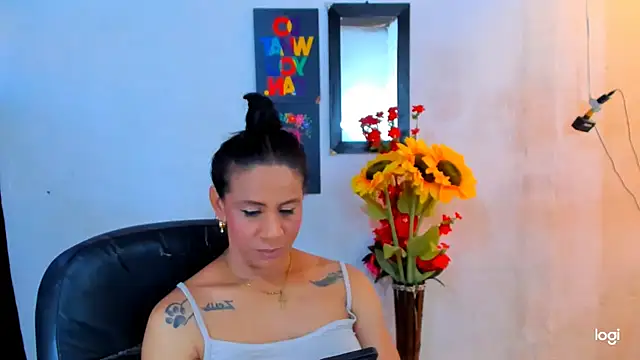 juanblakbigcock online show from June 21, 4:10 pm