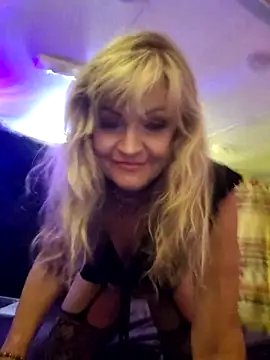 annika lately online show from June 6, 4:19 am