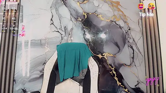 khiara moretti online show from July 2, 7:41 pm