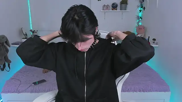 Baby Xian online show from December 23, 5:01 am