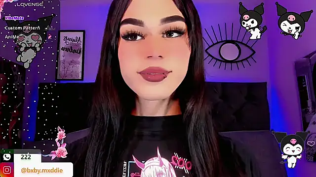 kimMaddiee online show from October 3, 6:24 am