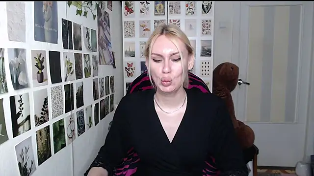 CapriScorpion online show from June 23, 1:52 pm