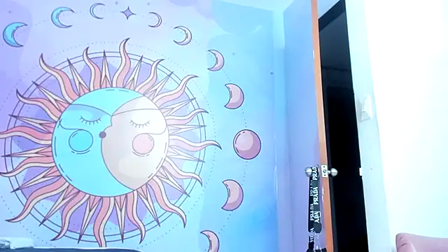 luna hoott online show from July 3, 7:52 pm