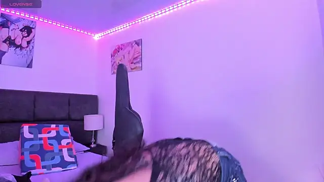 Megan Miles02 online show from November 15, 8:51 pm