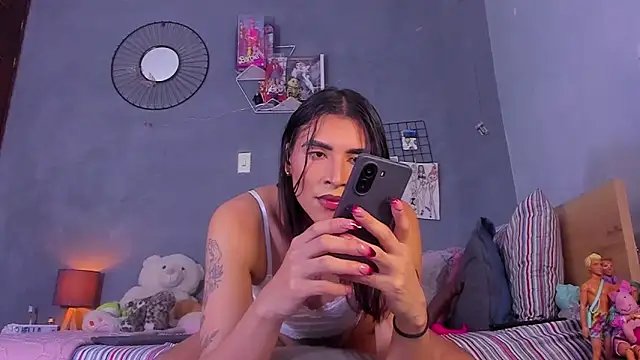 tiffbeatiful online show from November 8, 7:31 am