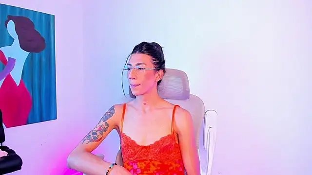 sofiaa grey  online show from June 5, 4:57 pm