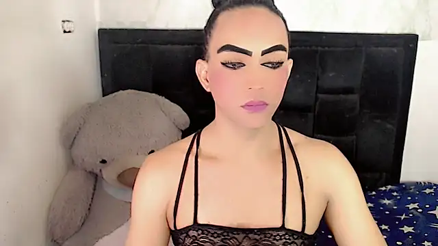 Snapshot of Michell_Queen chatting on October 23, 6:39 am Michell Queen online show from October 23, 6:39 am