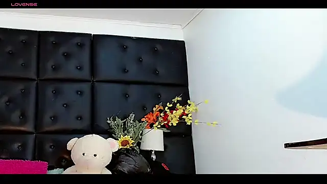 Daniela Pink  online show from June 17, 7:48 pm