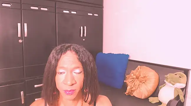 Snapshot of ebonyts chatting on February 10, 12:08 am ebonyts online show from February 10, 12:08 am