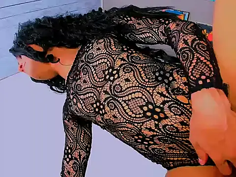 nathasha-hotts online show from June 18, 1:16 pm