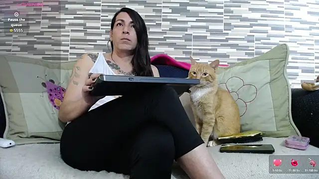 VioletaGomezCo online show from August 3, 6:25 pm