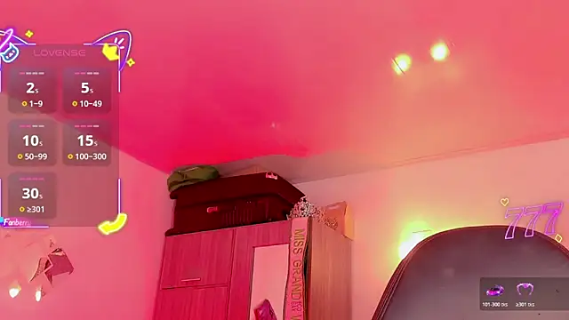 naomy  xx online show from June 10, 3:28 am