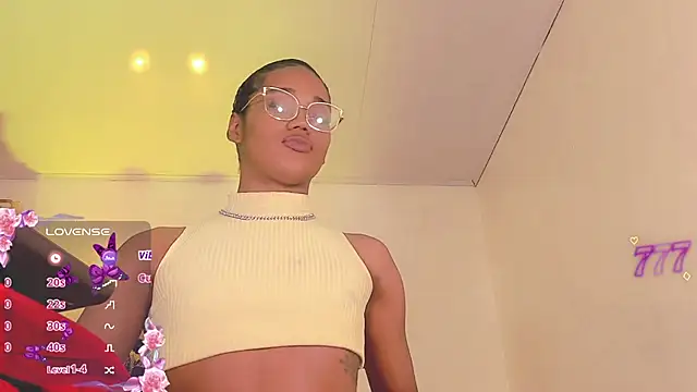 naomy  xx online show from July 24, 3:05 am