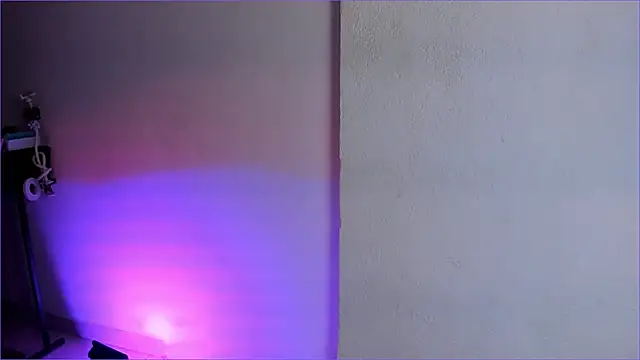 CandyLatinHott online show from July 9, 11:31 pm