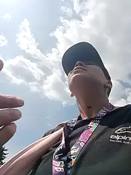 Rob and lizzy online show from January 14, 6:38 pm