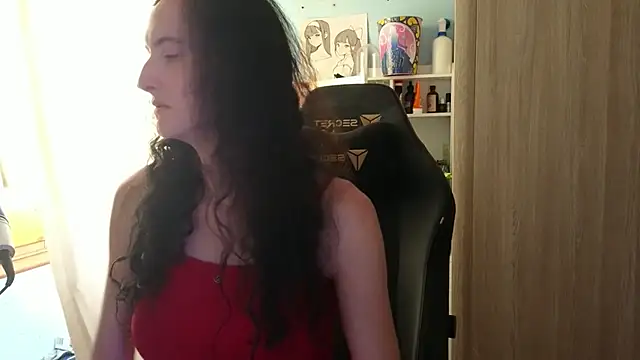 MemiKouki online show from June 21, 3:37 pm