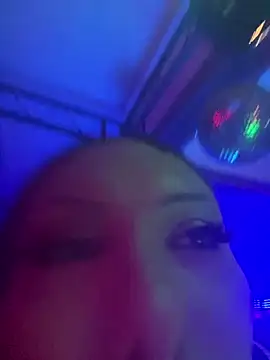 cadenfoxx111 online show from June 14, 6:36 am