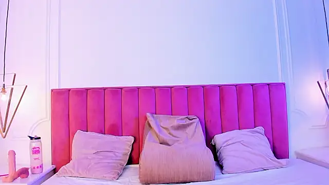 KimberlyCutee online show from March 5, 1:27 pm