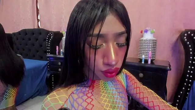 Cleo-Escobar online show from May 1, 1:37 pm