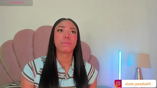Nicole Paradise online show from July 21, 1:14 pm