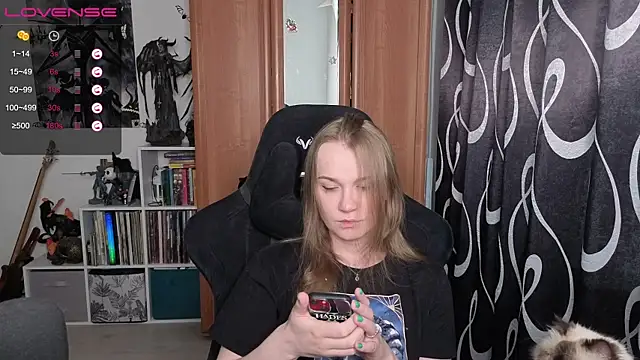 stellablondy online show from June 30, 2:50 pm