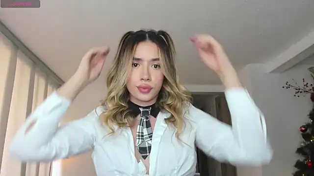 honeyann08 online show from December 10, 7:11 pm