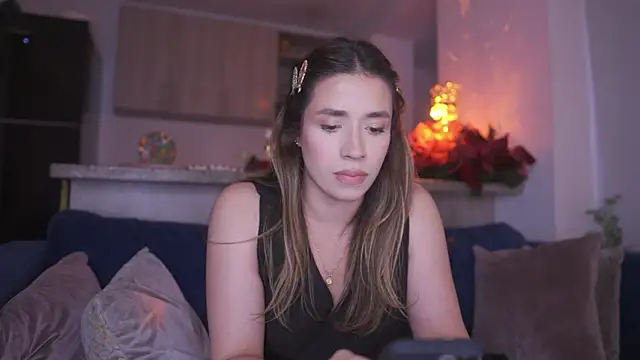 honeyann08 online show from November 27, 10:33 pm