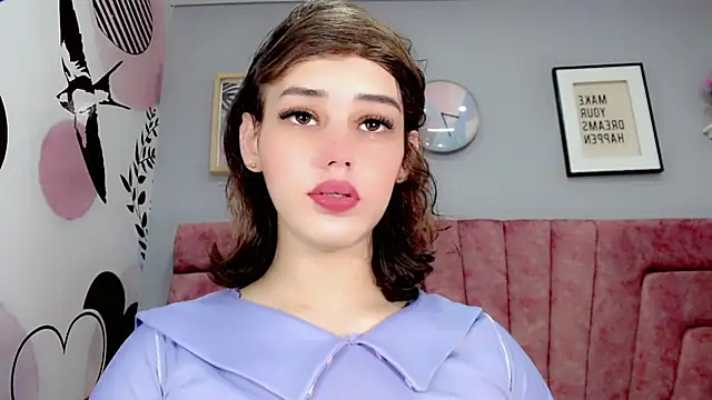 Snapshot of ValeriaAguilar chatting on December 3, 1:49 pm ValeriaAguilar online show from December 3, 1:49 pm